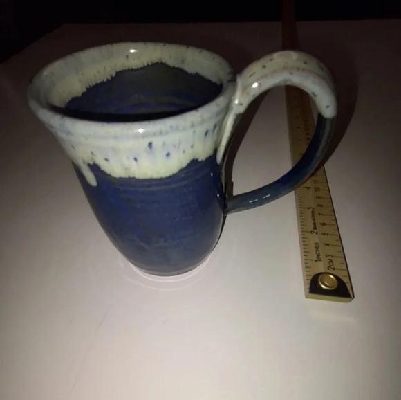 Handmade pottery Blue & Yellow coffee/tea mug, big handle 4 3/4" height - Picture 3 of 4